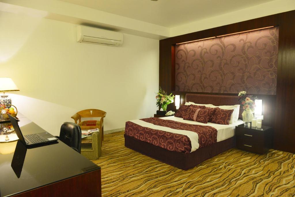 Amazon Lilly Lake View Residence Dhaka Exterior photo